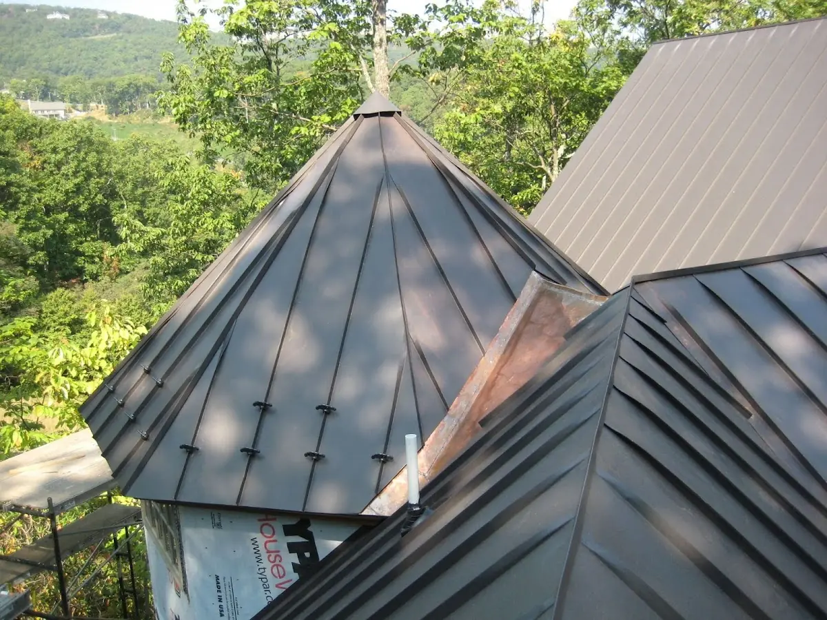 Professional Roof Tarp Installation by Craftsman Roofing in Kihei